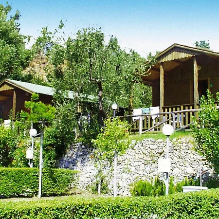 منتزه العطل Caravelle Village كيريالي