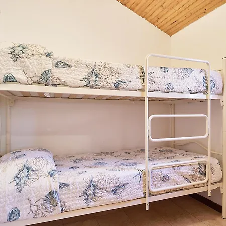 Caravelle Village צ'ריאלה