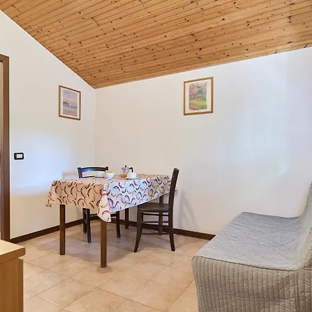 Caravelle Village פארק נופש