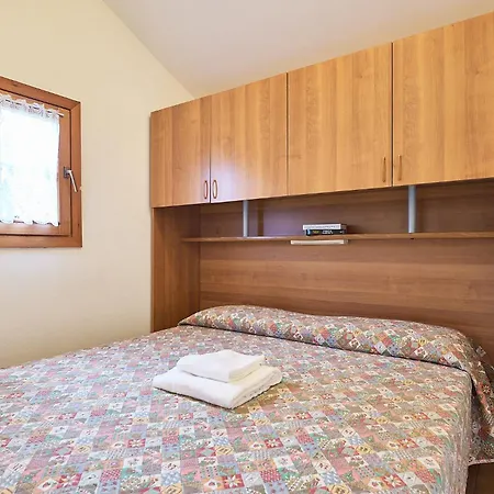 פארק נופש Caravelle Village