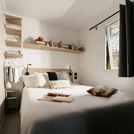 פארק נופש Caravelle Village צ'ריאלה