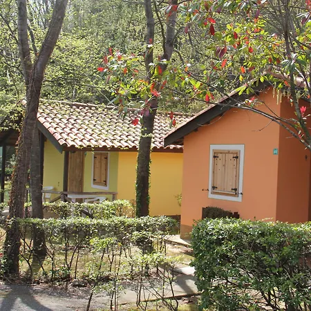 Caravelle Village منتزه العطل كيريالي