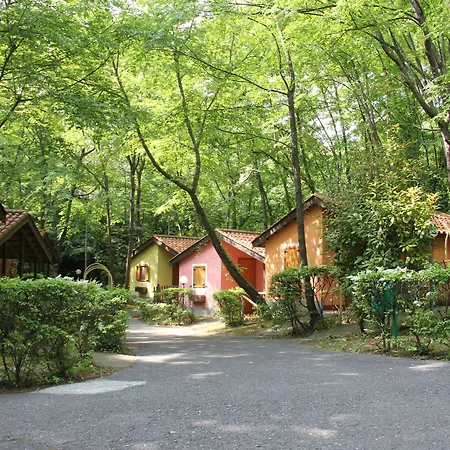 פארק נופש Caravelle Village 3*