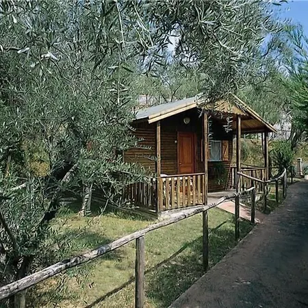 Üdülőpark Caravelle Village